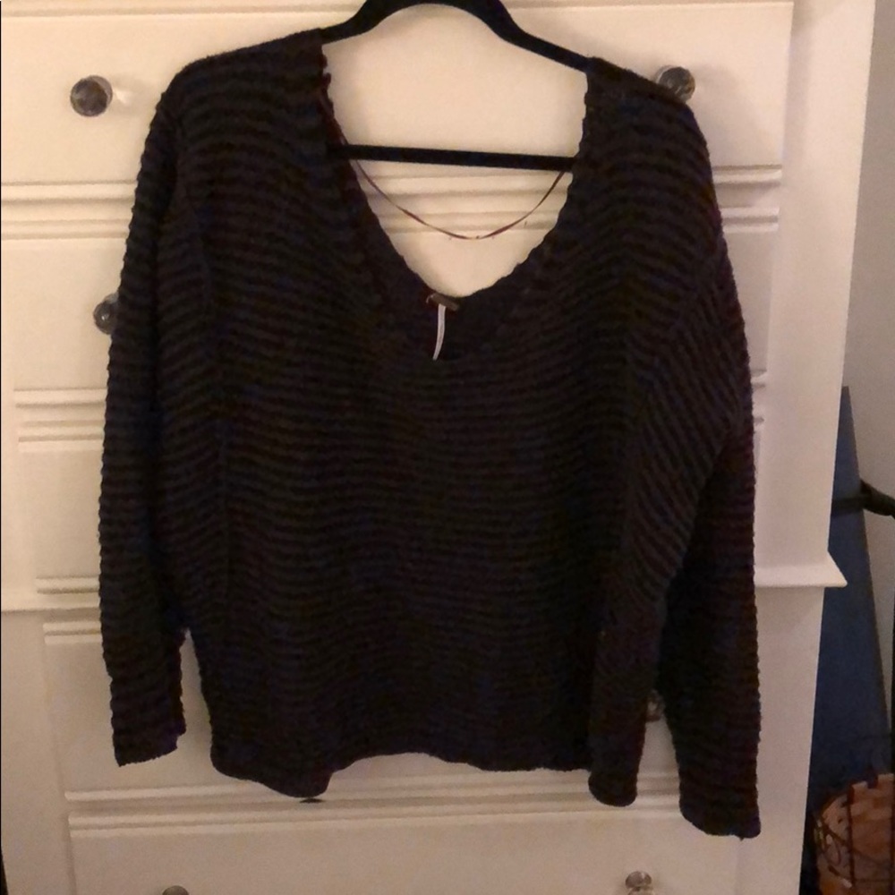 Cute brown and black slouchy Free People sweater